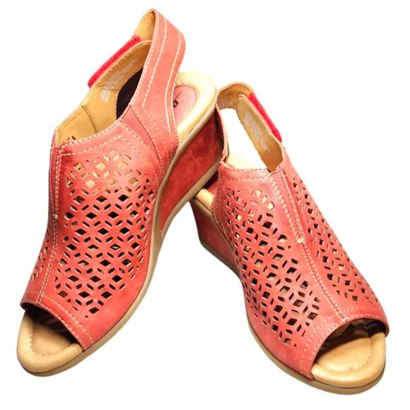 Earth Cascade Leather Red Wedges Sandals Slingback Cutout Cottagecore Boho 7.5 - Picture 1 of 13